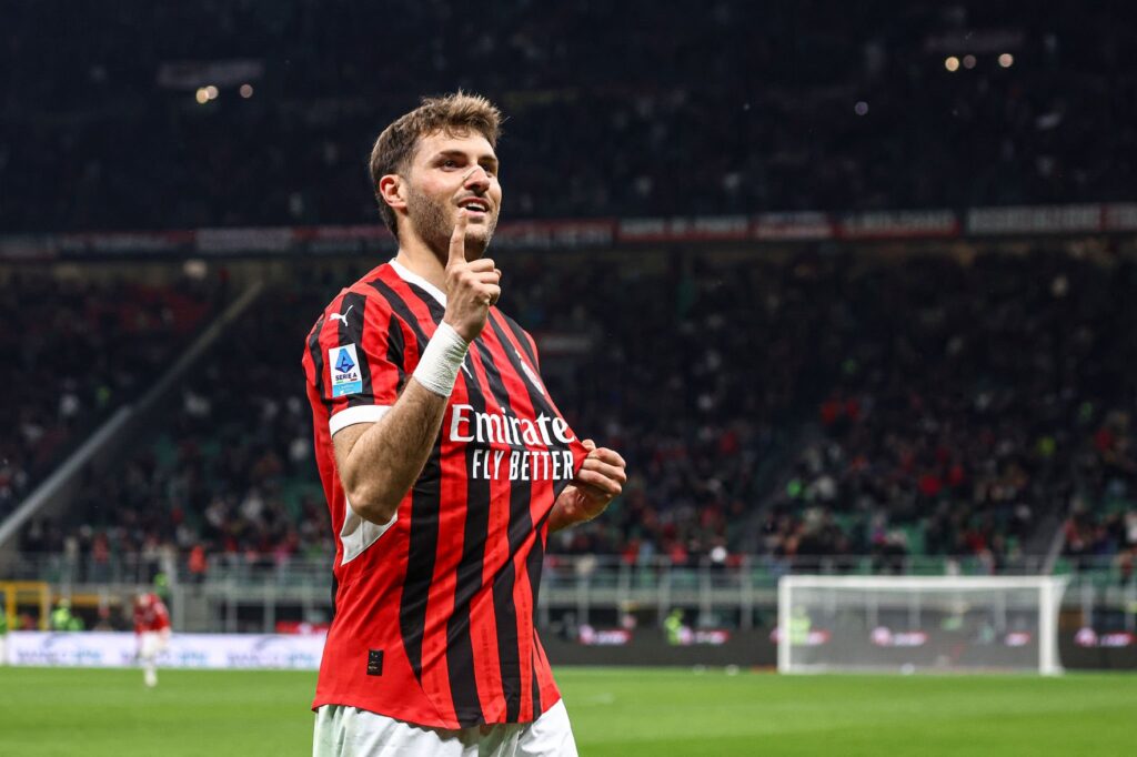 AC Milan's 3-1 Win Over Bologna: Gimenez Highlights Post-Match Interview