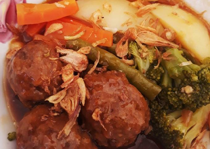 Bistik Bola Daging Anti Gagal: Tips & Trik Membuatnya Lezat