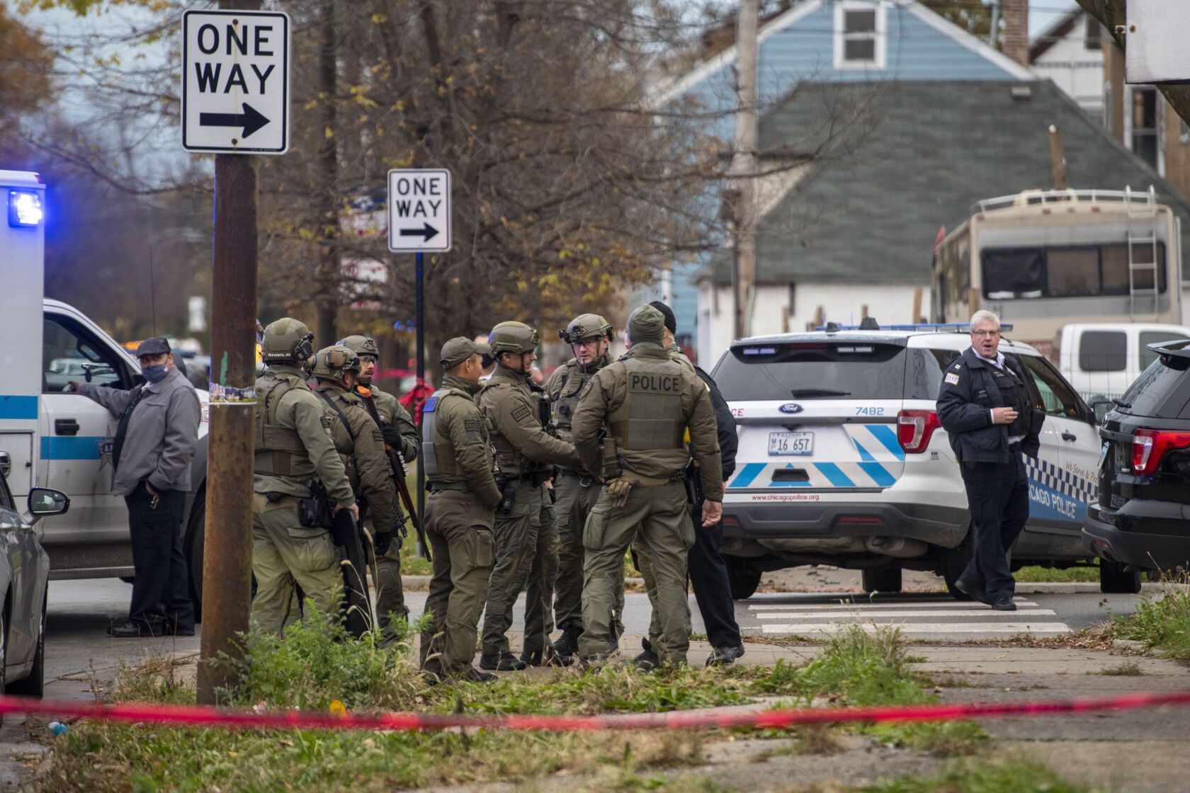 Chicago Double Homicide: Detectives Investigate Brutal Crime Scene