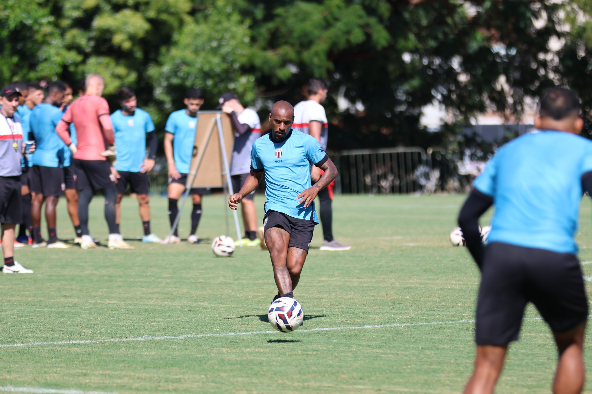 Confirmado: Botafogo-SP Deve Repetir Escalação Diante Do Athletic