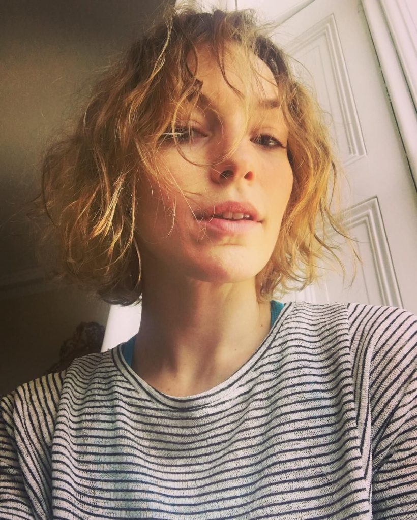 Did Perdita Weeks Get A Boob Job? A Before & After Analysis
