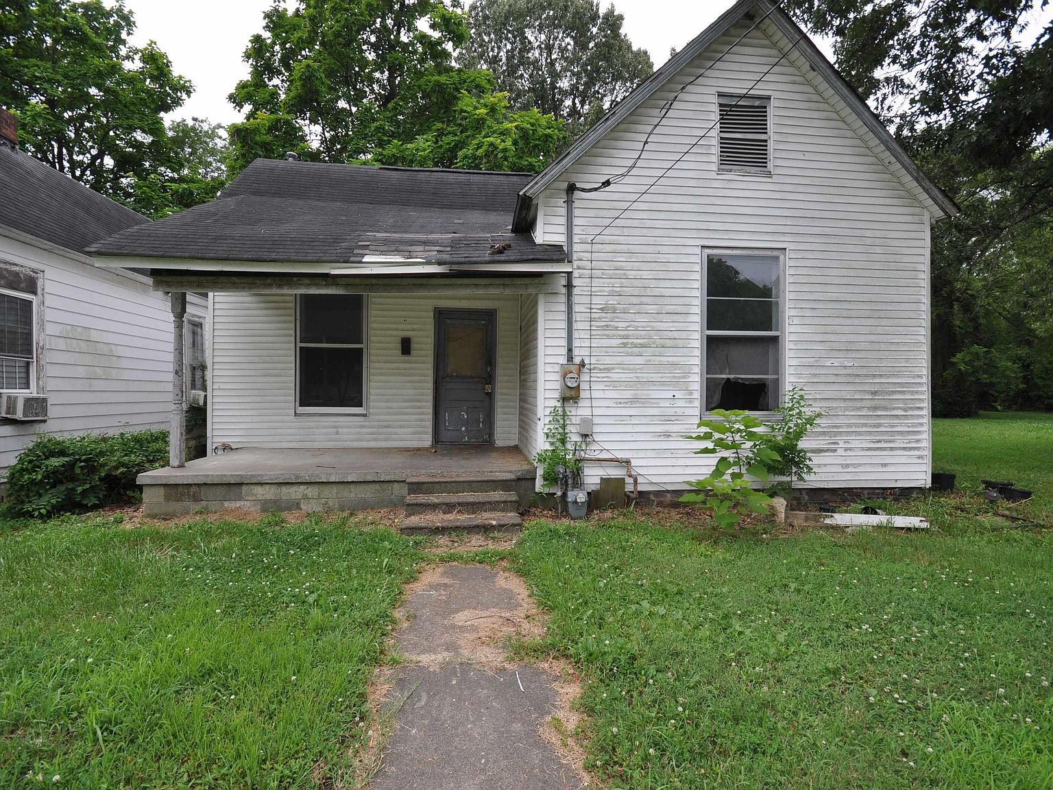 Elmhurst Zillow Busted Newspaper: Unveiling Paducah, KY's Hidden Real Estate Gems