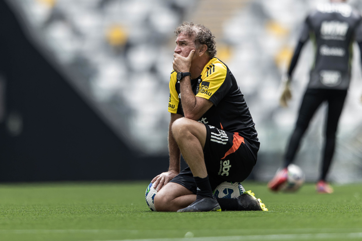 Escalação Do Atlético: Cuca Prepara Surpresa Contra O Fluminense