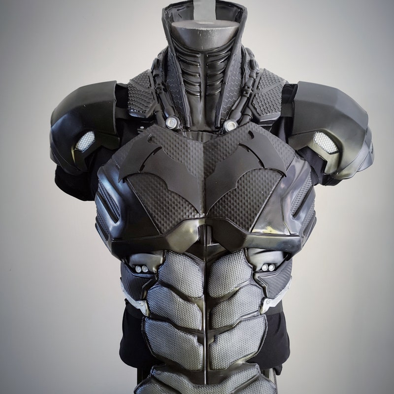 Etsy Armor: A Buyer's Guide To Finding Unique & Authentic Pieces