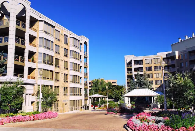Felony-Friendly Apartments For Sale In Colorado: Craigslist Listings Near You