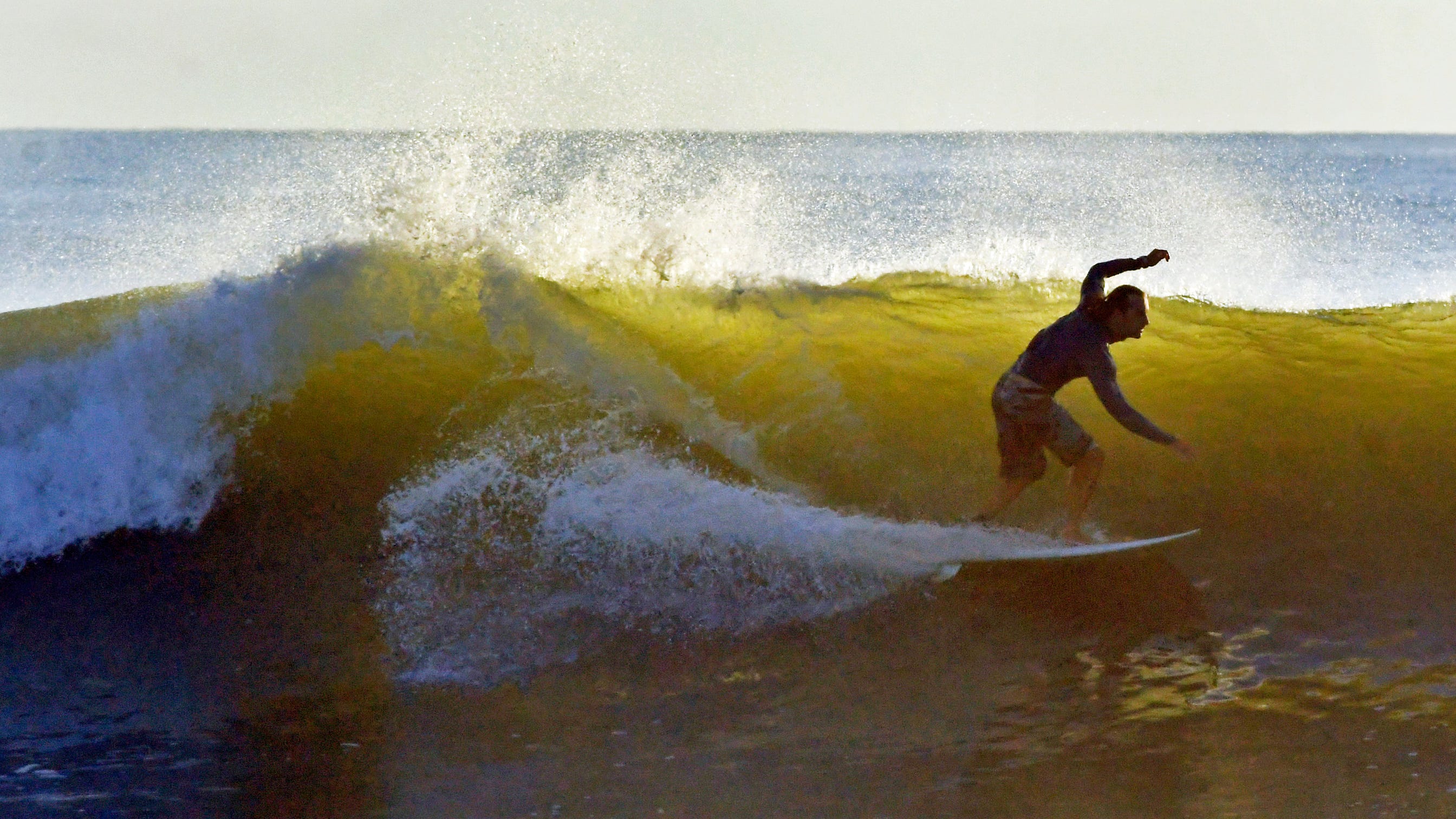 Hightower Surf Cam: Live Feed & Conditions For Epic Waves