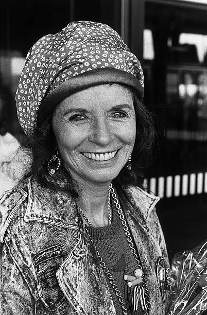 June Carter Cash: A Wiki-Style Biography And Legacy