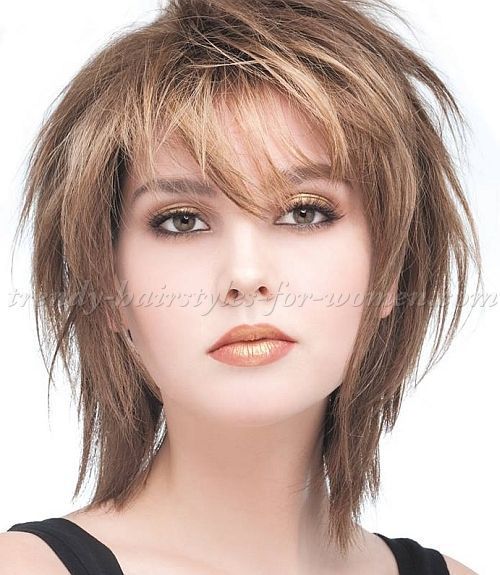 Medium Spiky Hairstyles For Women: Trendy & Edgy Looks