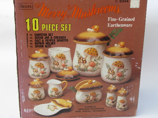 Merry Mushroom Collection: A Guide To Foraging And Identifying Festive Fungi