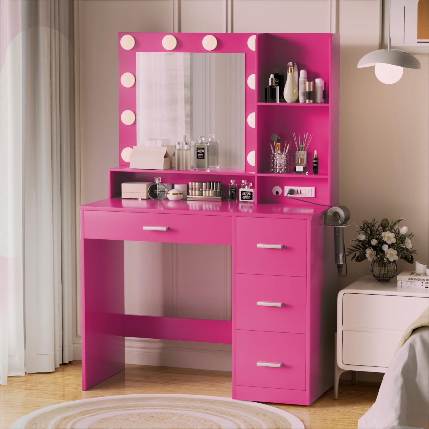 Mirrored Makeup Vanity Table: A Beauty Guru's Essential Guide