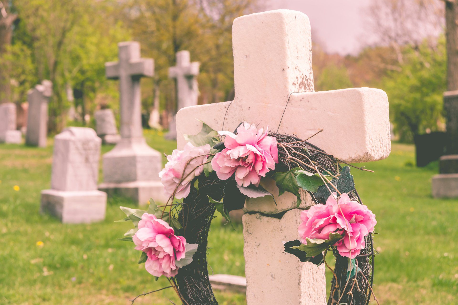 Moody Connolly Funeral Home: Serving Brevard, NC Families