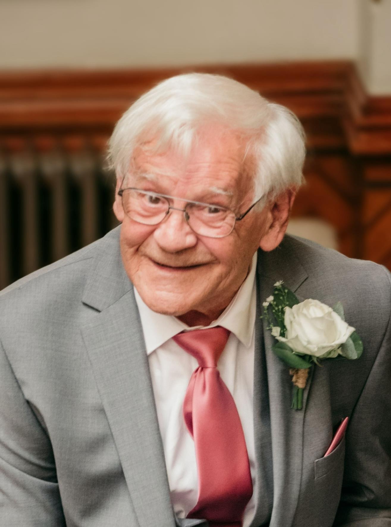 Owens Thomas Funeral Home: Compassionate Service & Enduring Memories