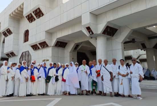 Perbandingan Paket Umroh Bandung: Pilih Yang Sesuai Budget Anda