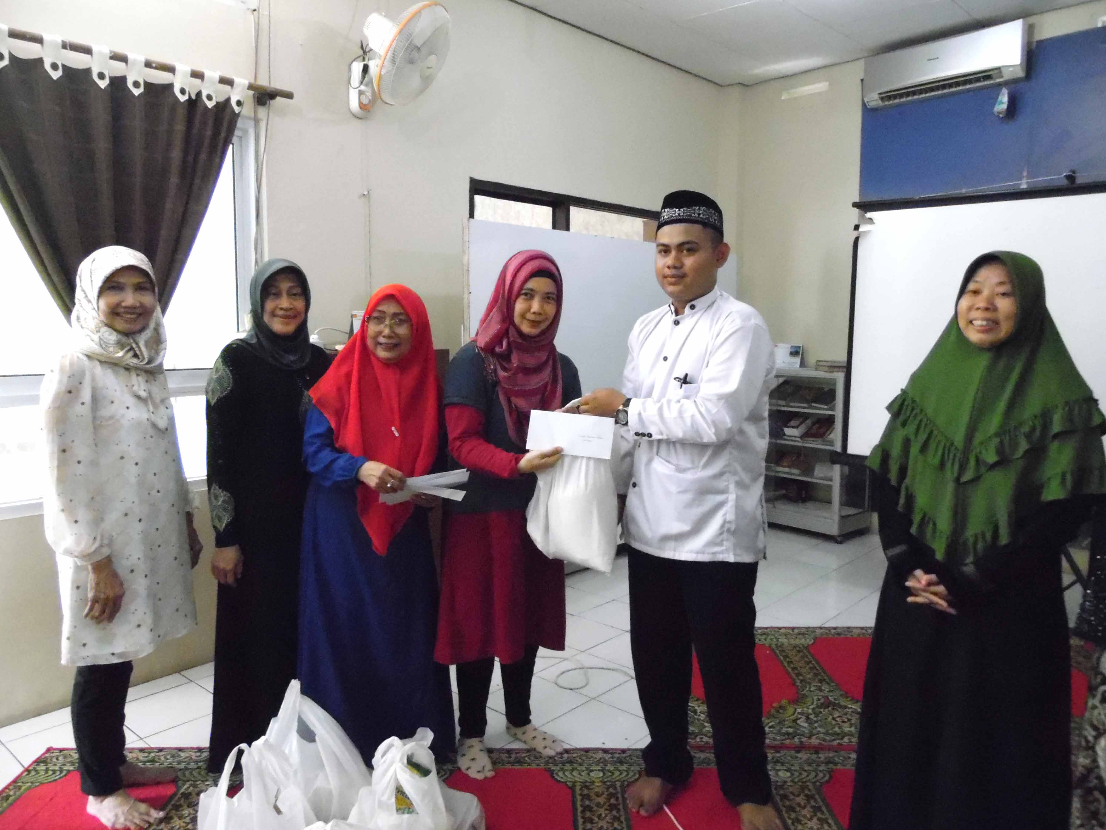 Ramadan Nur: Tips & Trik Mengelola Keuangan Selama Bulan Ramadhan
