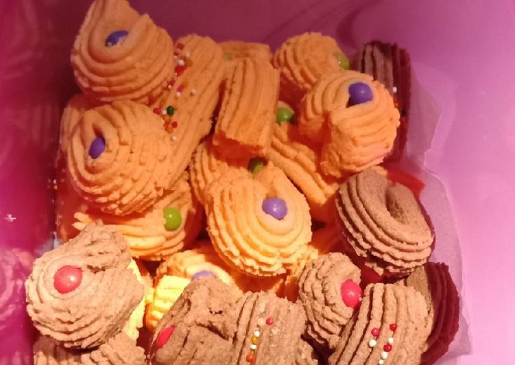 Resep Kue Semprit Keju Renyah Dan Lezat: Panduan Lengkap
