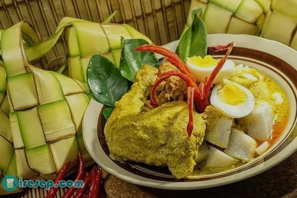 Resep Opor Ayam Lebaran Enak Banget: Tips & Trik Untuk Rasa Sempurna