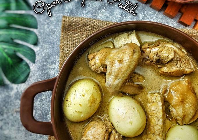 Resep Opor Ayam Putih: Panduan Lengkap Cara Membuatnya