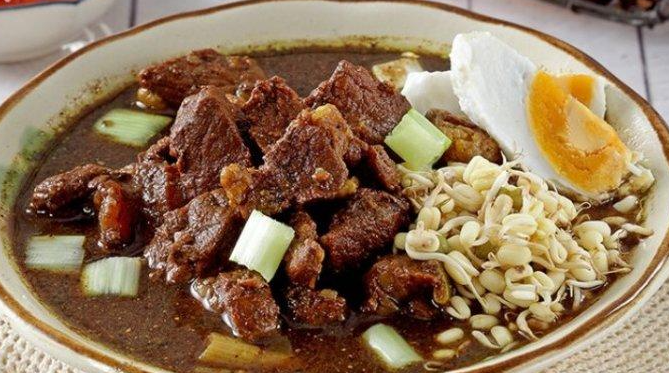 Resep Rawon Daging Sapi Surabaya Asli: Cita Rasa Legendaris