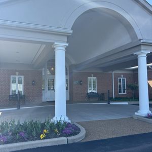 Schrader Funeral Home & Crematory: Serving Ballwin, MO 63011