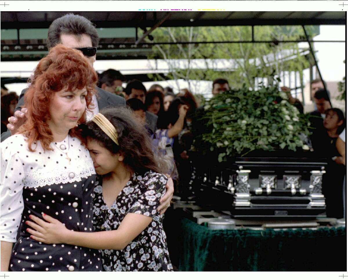Selena Quintanilla's Funeral: Rare And Unseen Photos