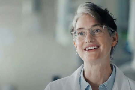 Spectrum Mobile Commercial Actor: Who Is He?