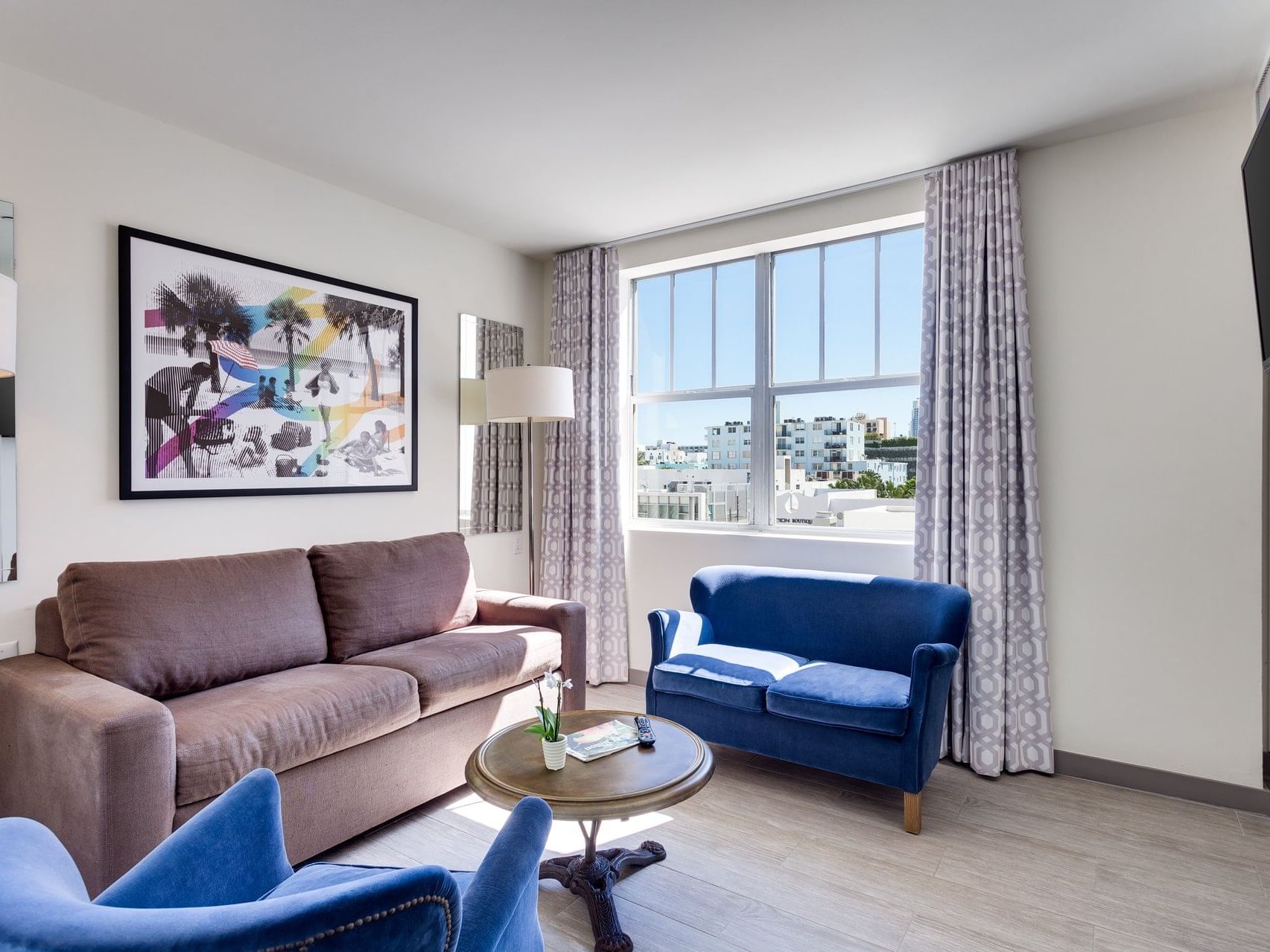 Step Inside History: Clinton Hotel Themed Rooms