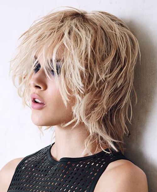 Styling Choppy Medium Length Hair: The Ultimate Guide