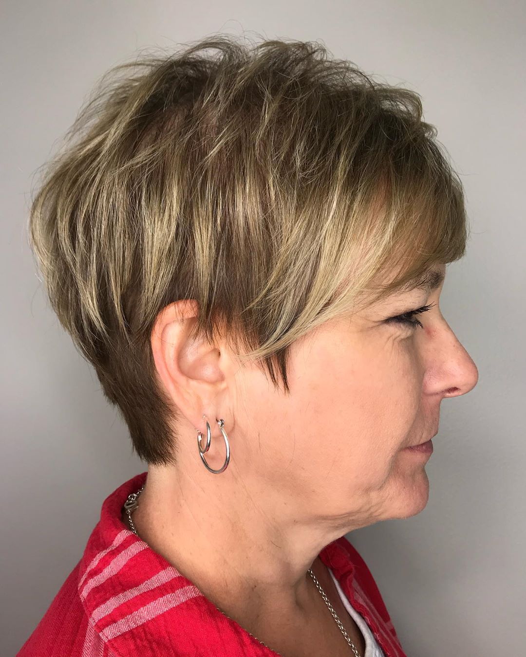 Stylish Hairstyles For Women Over 70: Chic & Easy Looks