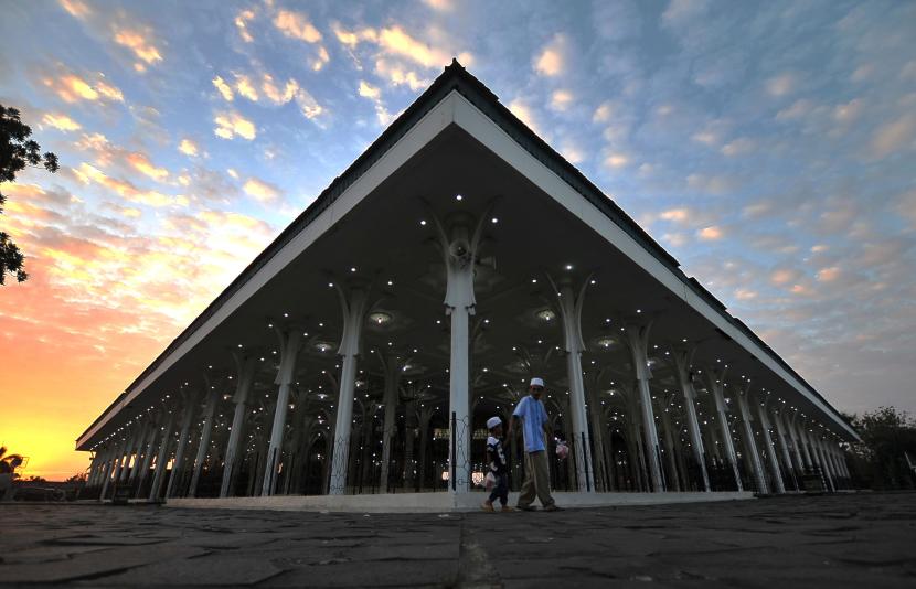 Temukan Jadwal Sholat 10 Mei 2025 Di Palembang:  Mudah & Tepat