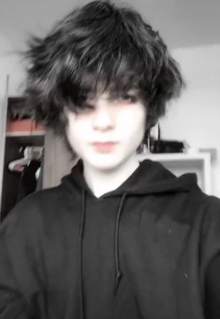 The Ultimate Guide To Fluffy Emo Haircuts: Styles, Tips, And Inspiration