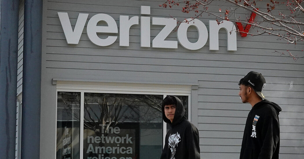 Verizon Outage In My Area? Check UniStore QR Code For Updates